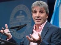 Caputo reconoció que nunca compró ropa de producción nacional