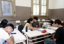 Estudiantes de toda la provincia asisten a las clases de apoyo