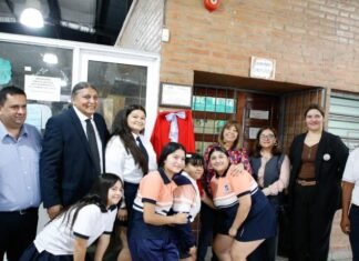 La ministra Montaldo visitó la Escuela Secundaria El Salvador en su 15º Aniversario