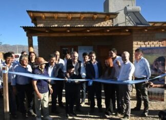 Jaldo entregó 24 viviendas en Amaicha del Valle