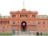 El gobierno ajustó a la mitad el presupuesto educativo en dos años
