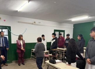 Montaldo acompañó a la comunidad de Villa Muñecas tras el asalto a una alumna
