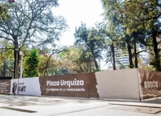 Habilitan un nuevo recorrido informativo sobre el vallado de la Plaza Urquiza durante su remodelación