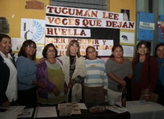Autoridades asistieron a la Muestra Anual de Alfabetización de Jóvenes y Adultos.