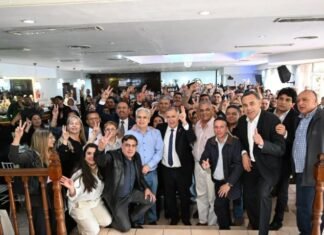 Jaldo convocó a más de 250 docentes de ATEP y AMET y subrayó la importancia de la educación pública.