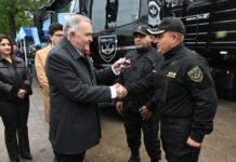 Jaldo lideró la inauguración de aulas y la distribución de equipamiento para la Policía de Tucumán.